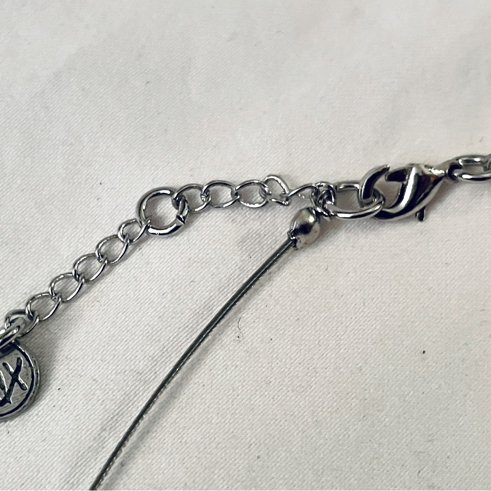 Culture Mix Shell Necklace - Picture 6 of 6